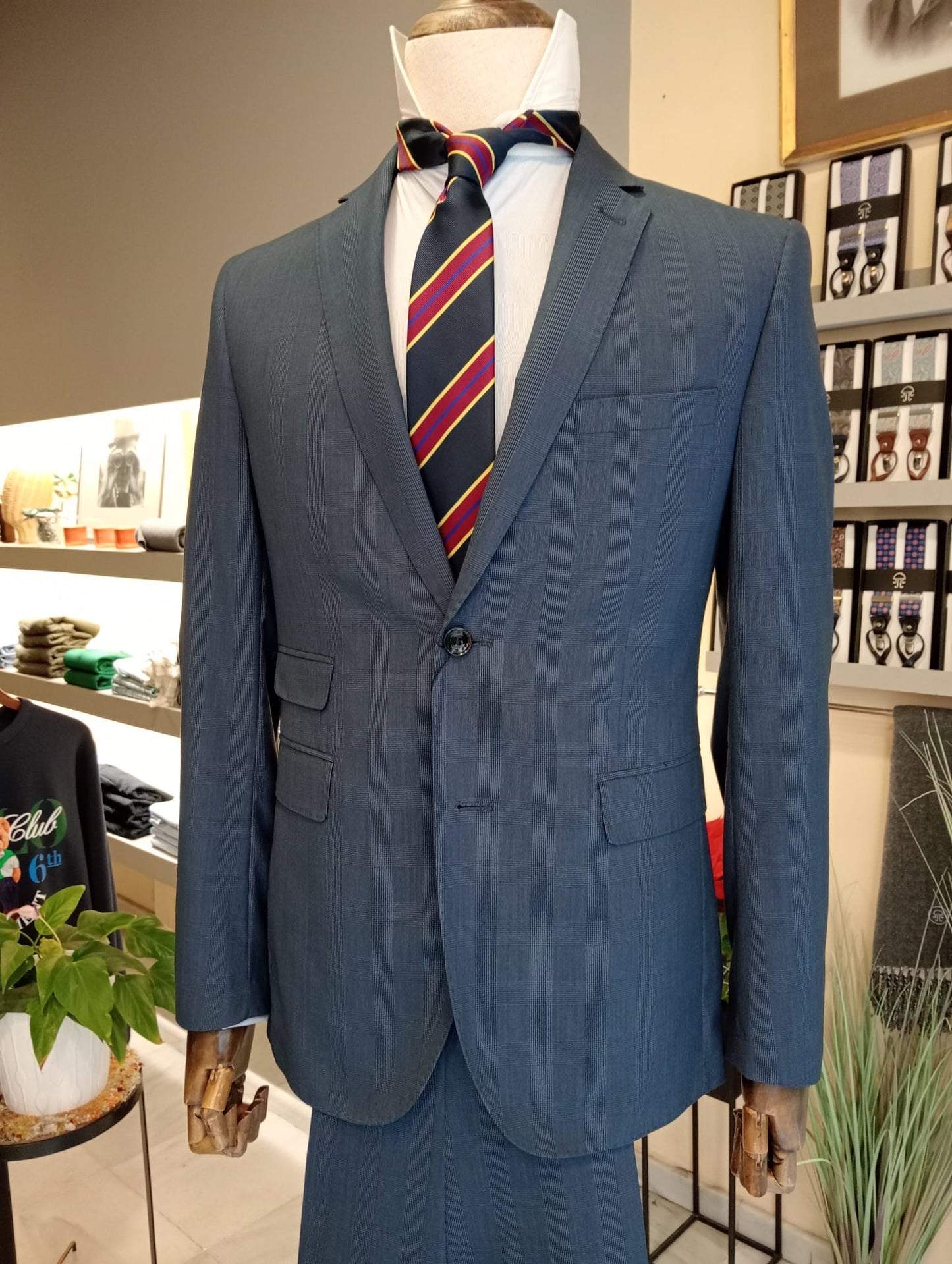 Traje Príncipe de Gales azul