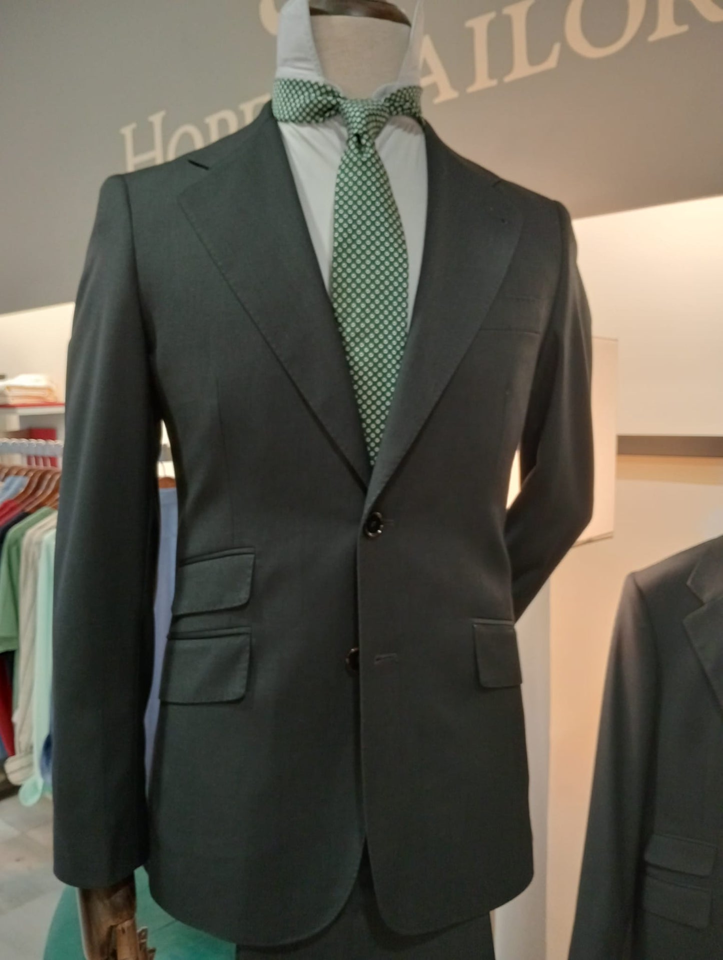 Traje gris marengo