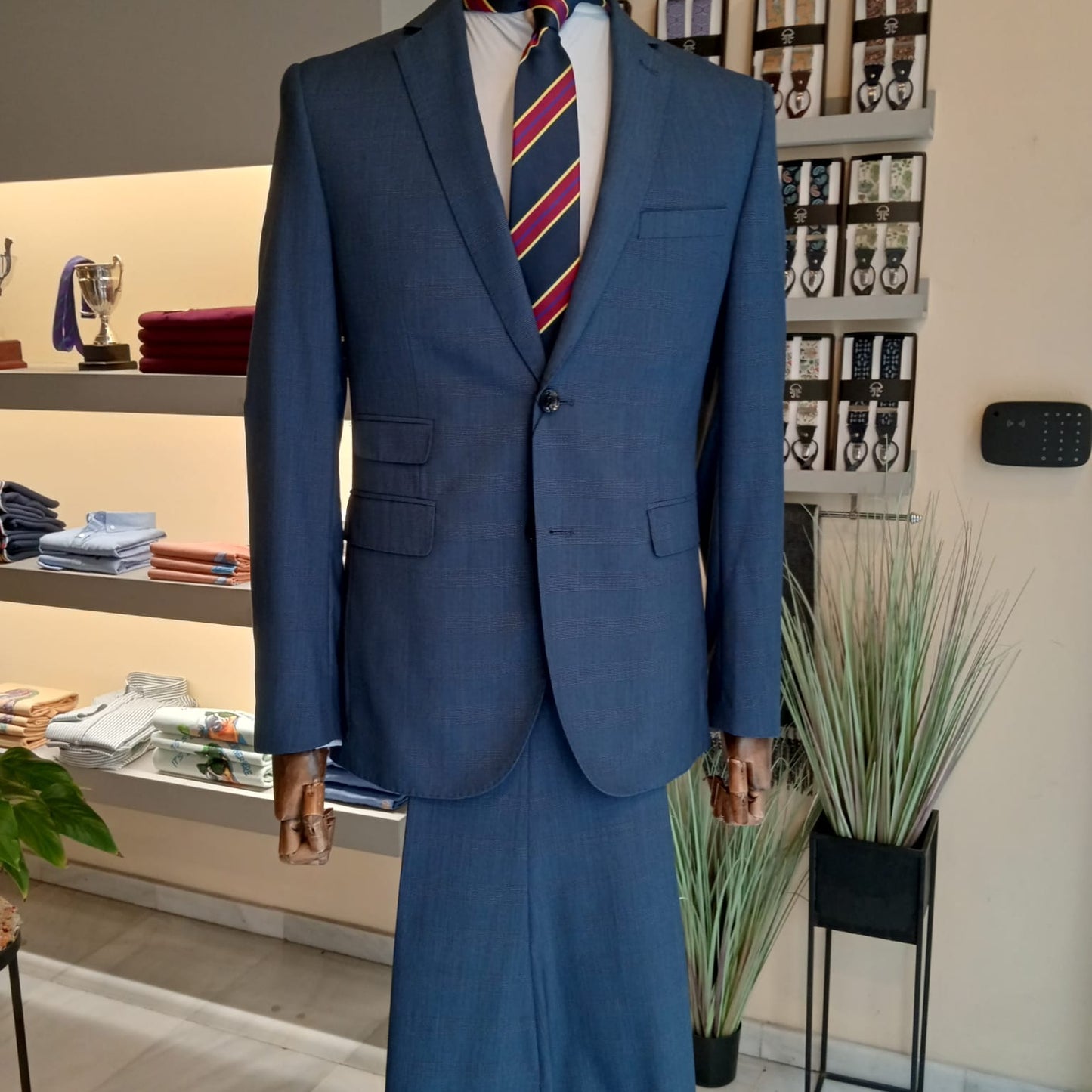 Traje Príncipe de Gales azul