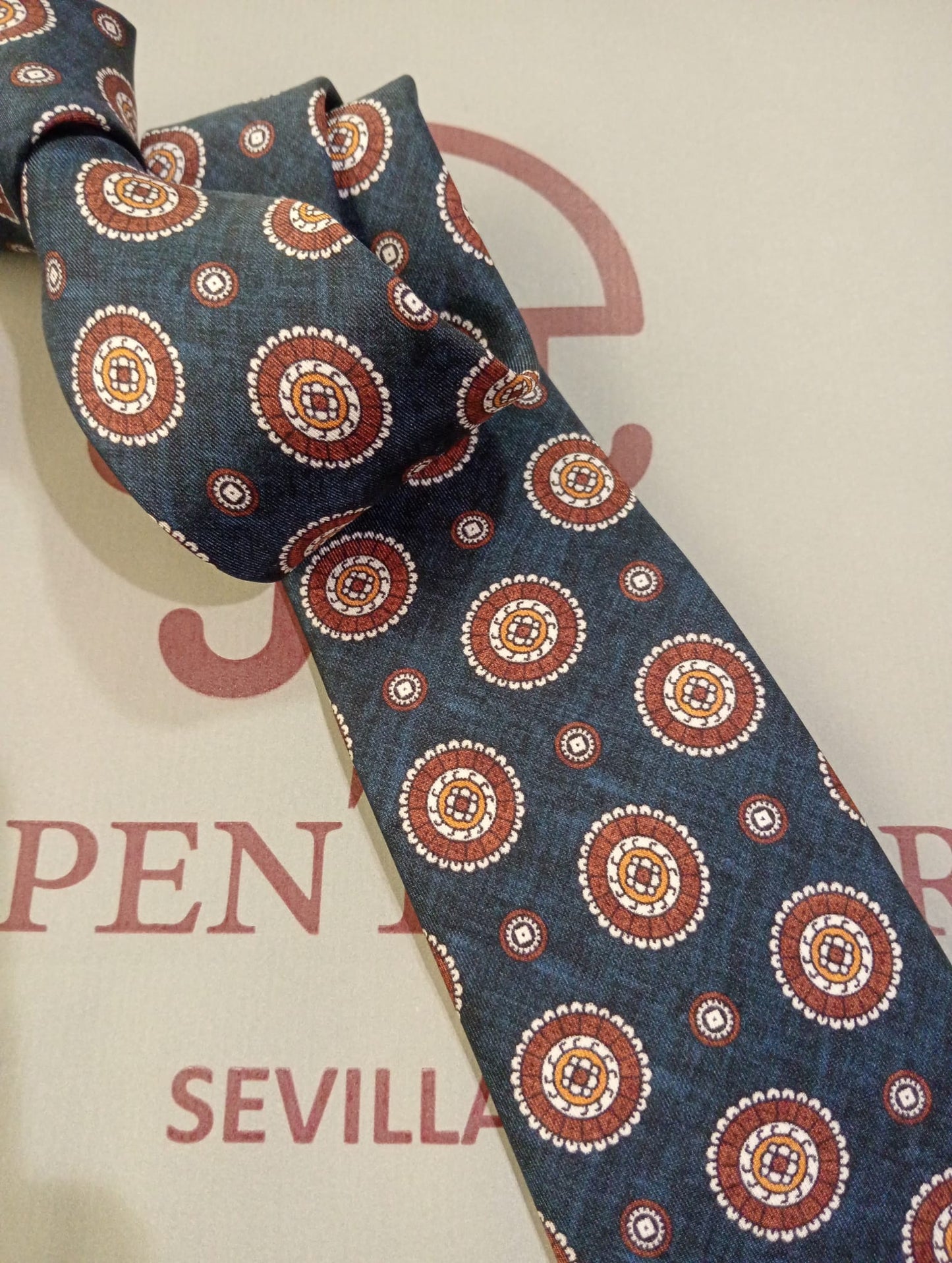 Corbata Como