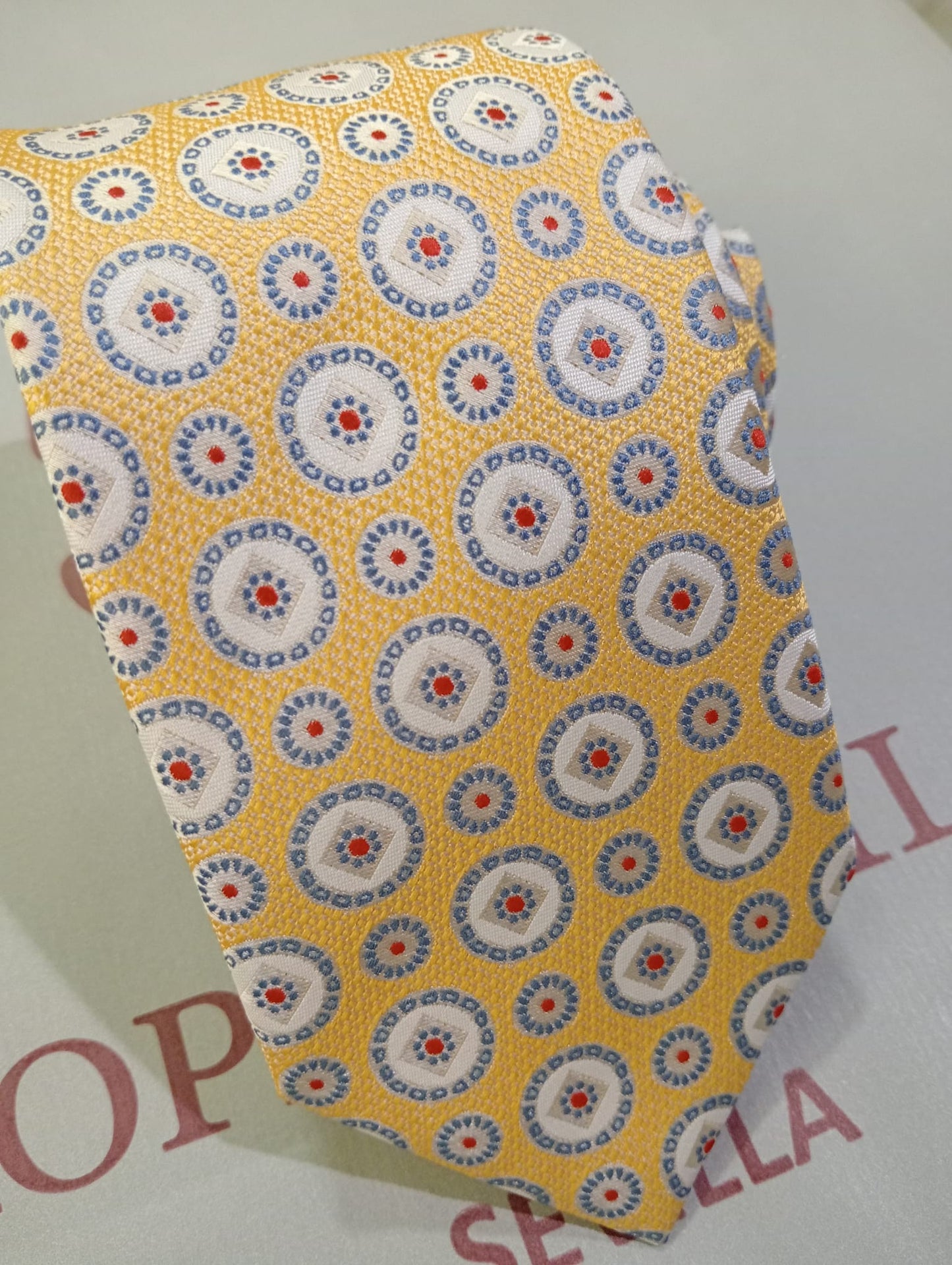Corbata yelow